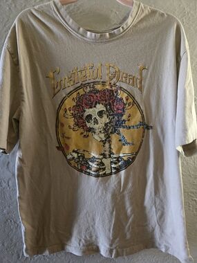 Grateful Dead Skull Roses Graphic Tee Beige Vintage Style Band Shirt Size M